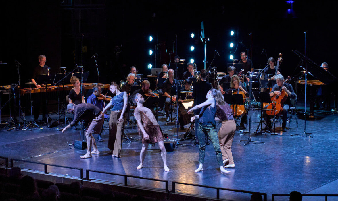 Ensemble Modern & CocoonDance © Claus Langer